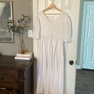 Emma Knudsen maxi dress with pockets. White. Medium.